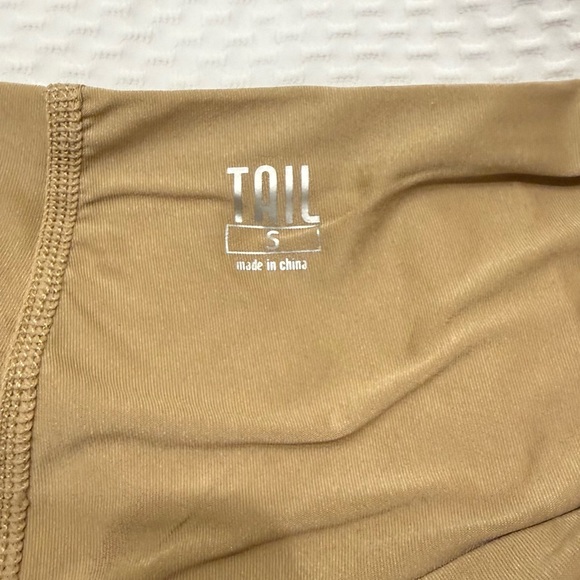 Tail Activewear | Women’s White Golf or Tennis Skort - Picture 4 of 7